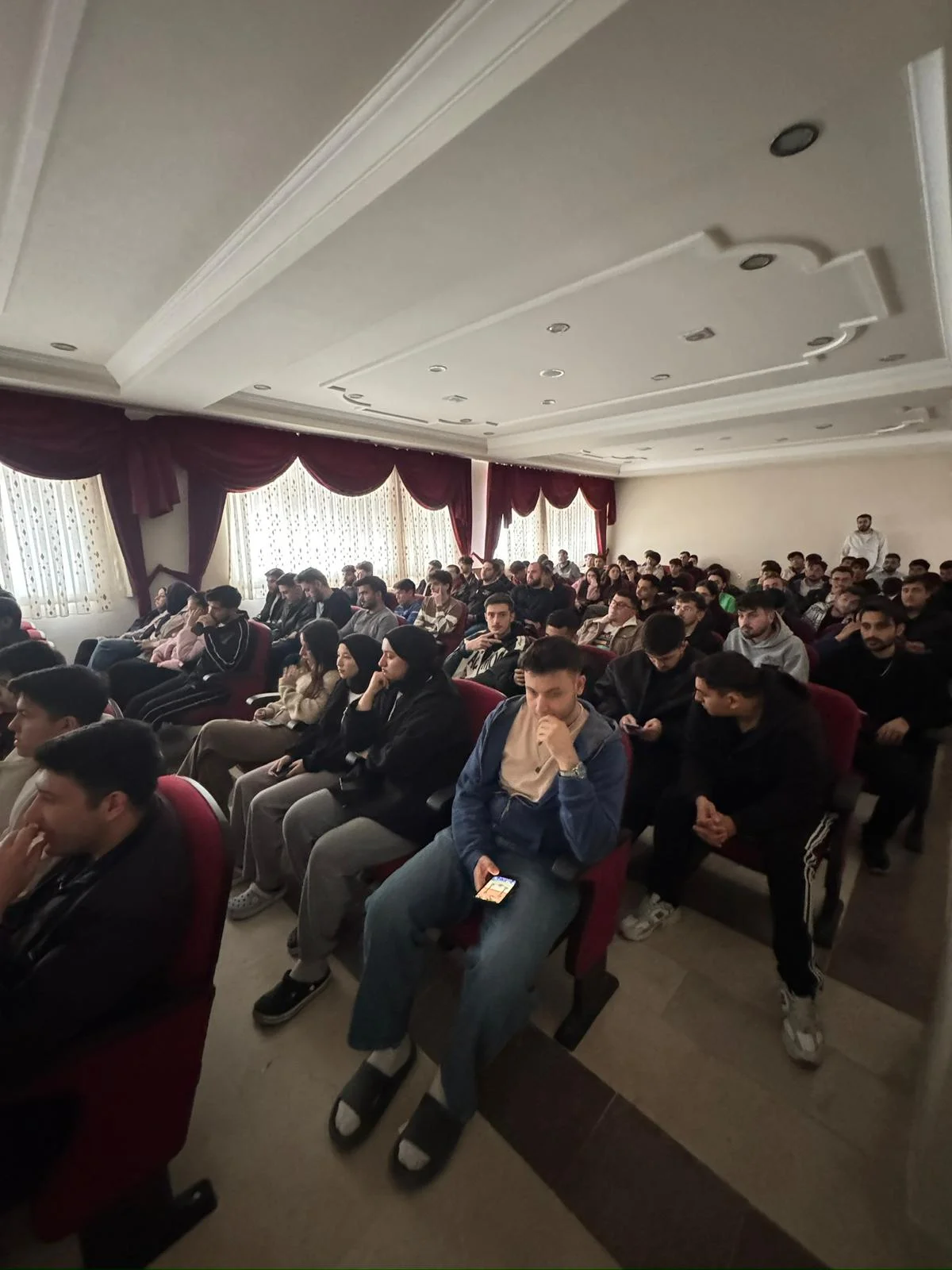 Cihanbeyli Meslek Yüksekokulu Öğrencilerine Yönelik Seminer
